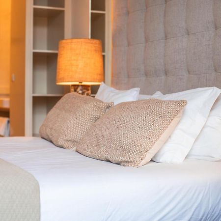 Paraiso Garden Suite--- Spacious & Downtown Porto Kültér fotó